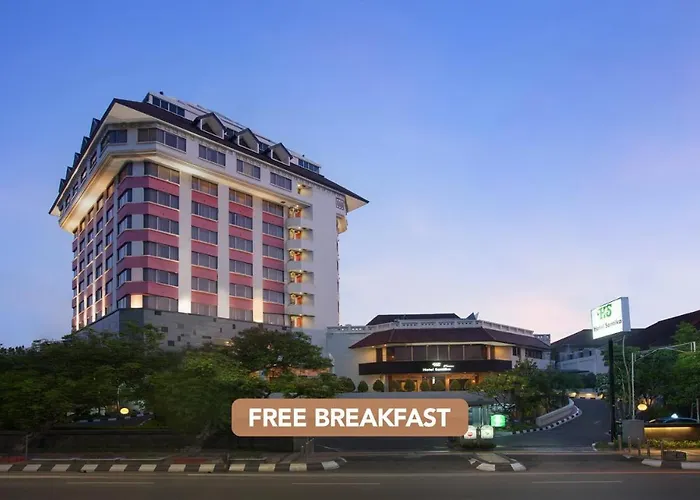 Hotel Santika Premiere Semarang
